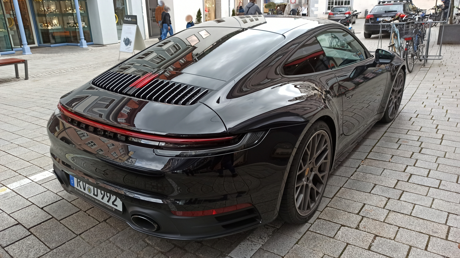 Porsche 911 (992)