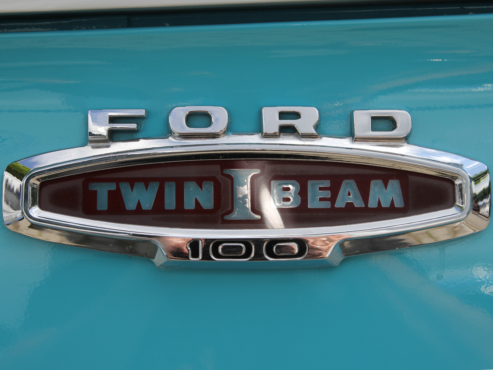 Ford F 100 Detail