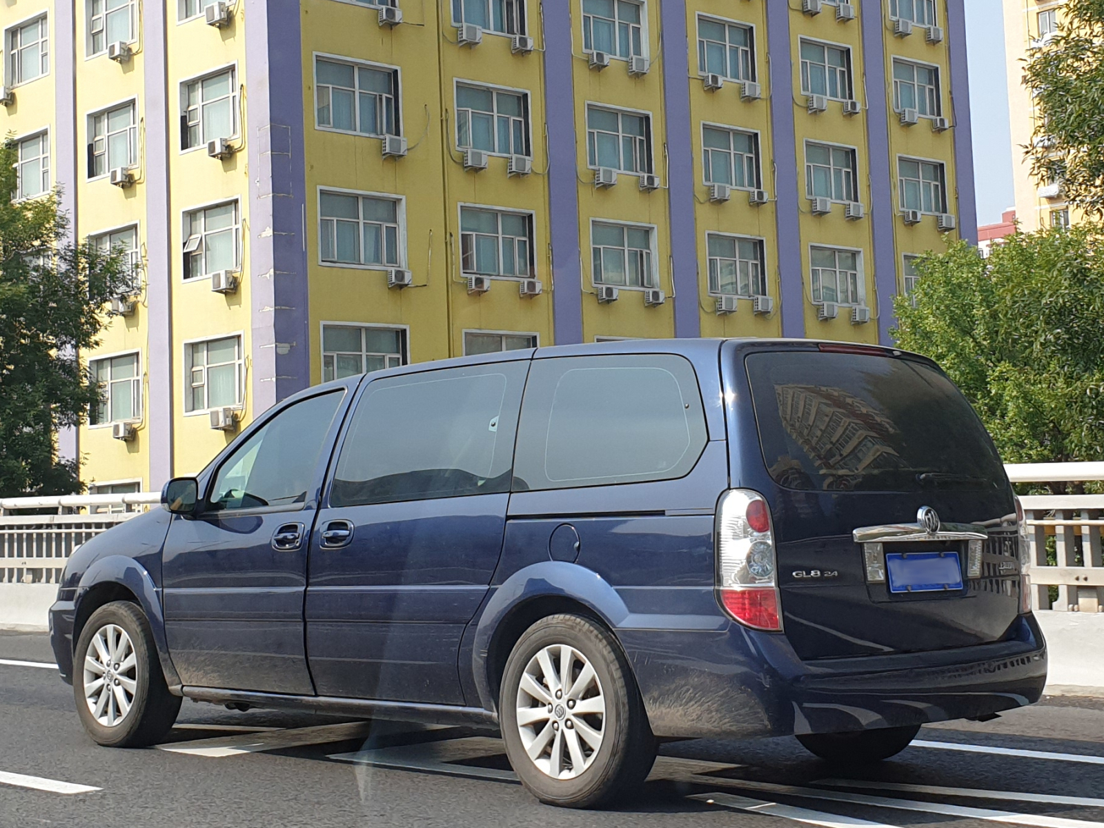 Buick GL8 2,4