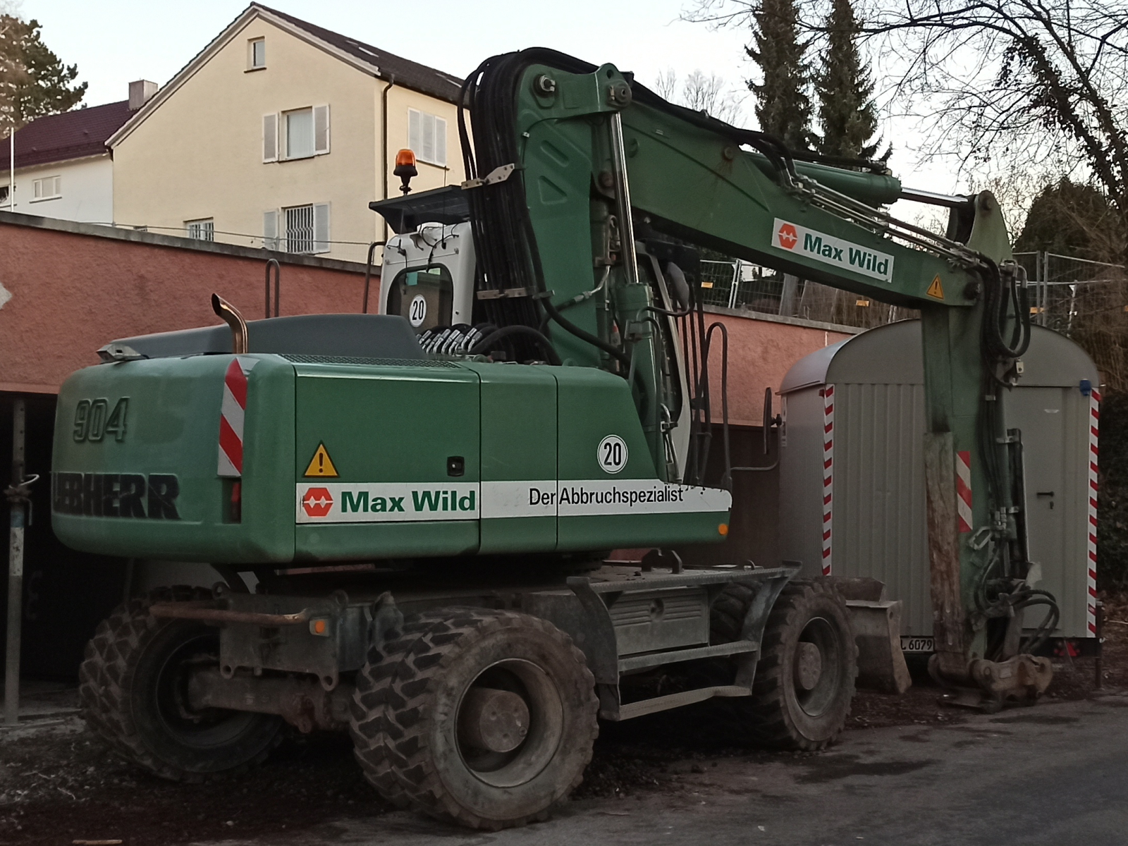 Liebherr 904