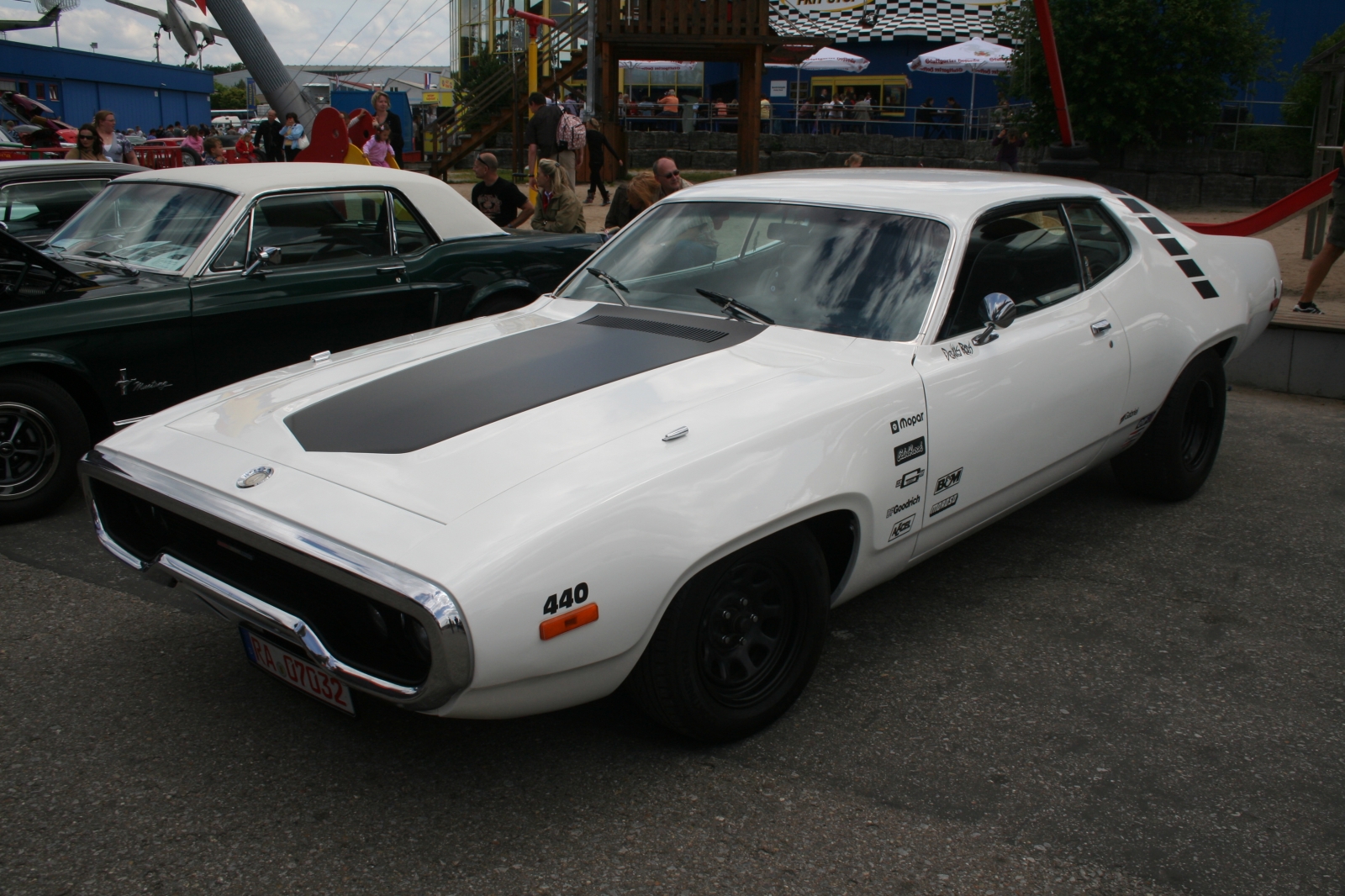 Plymouth Satellite