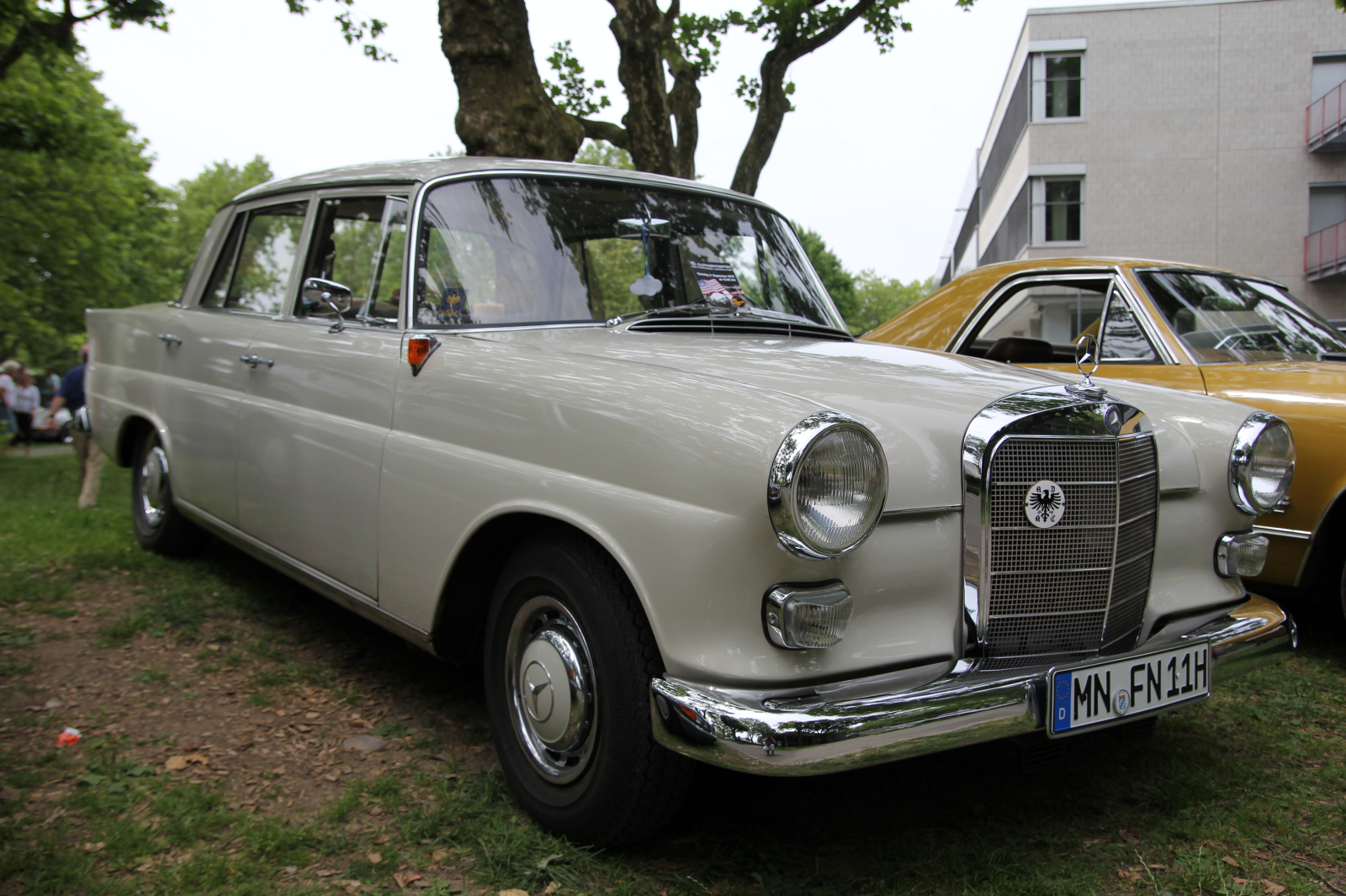 Mercedes Benz 190c W 110