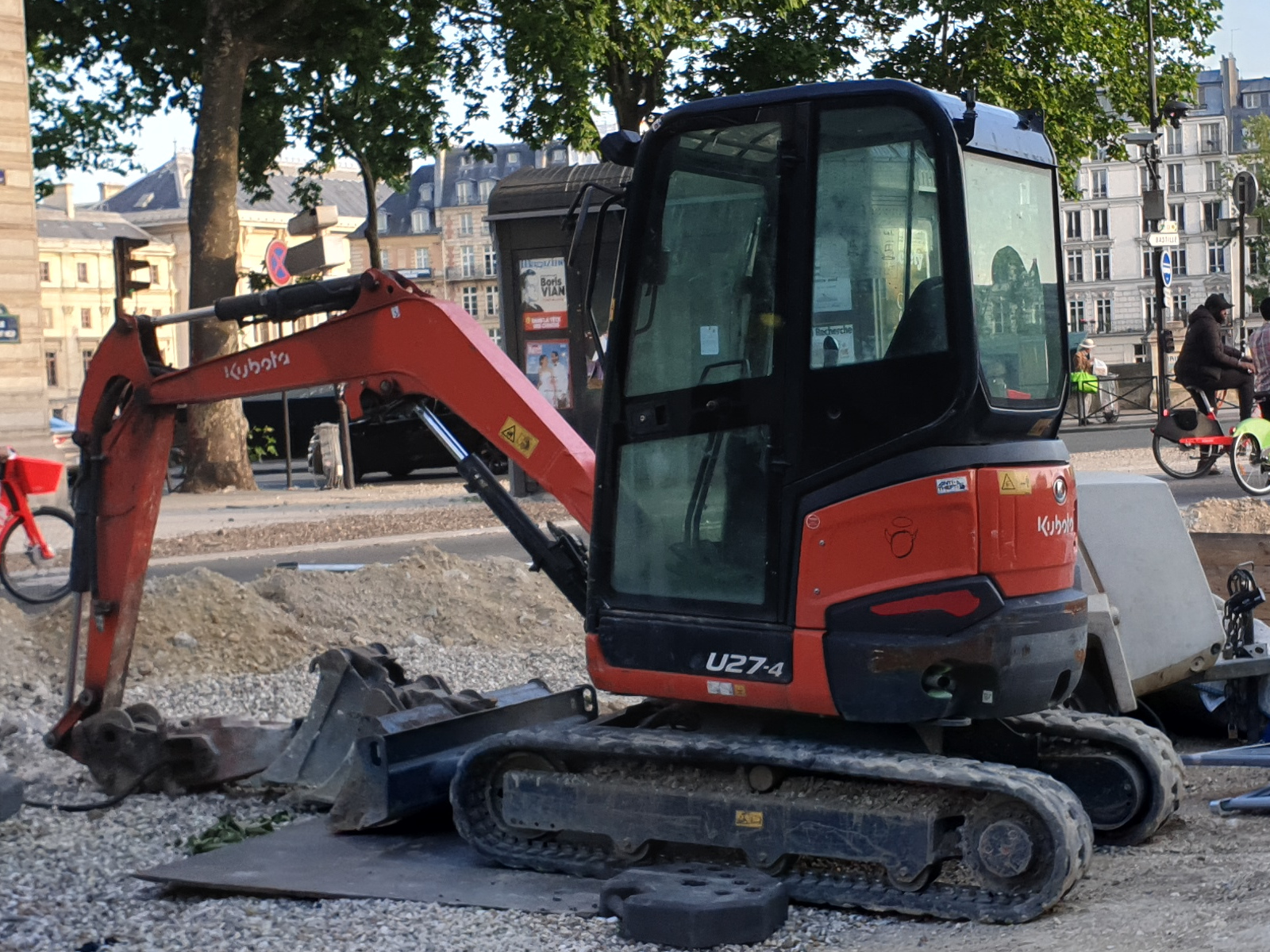 Kubota U27-4