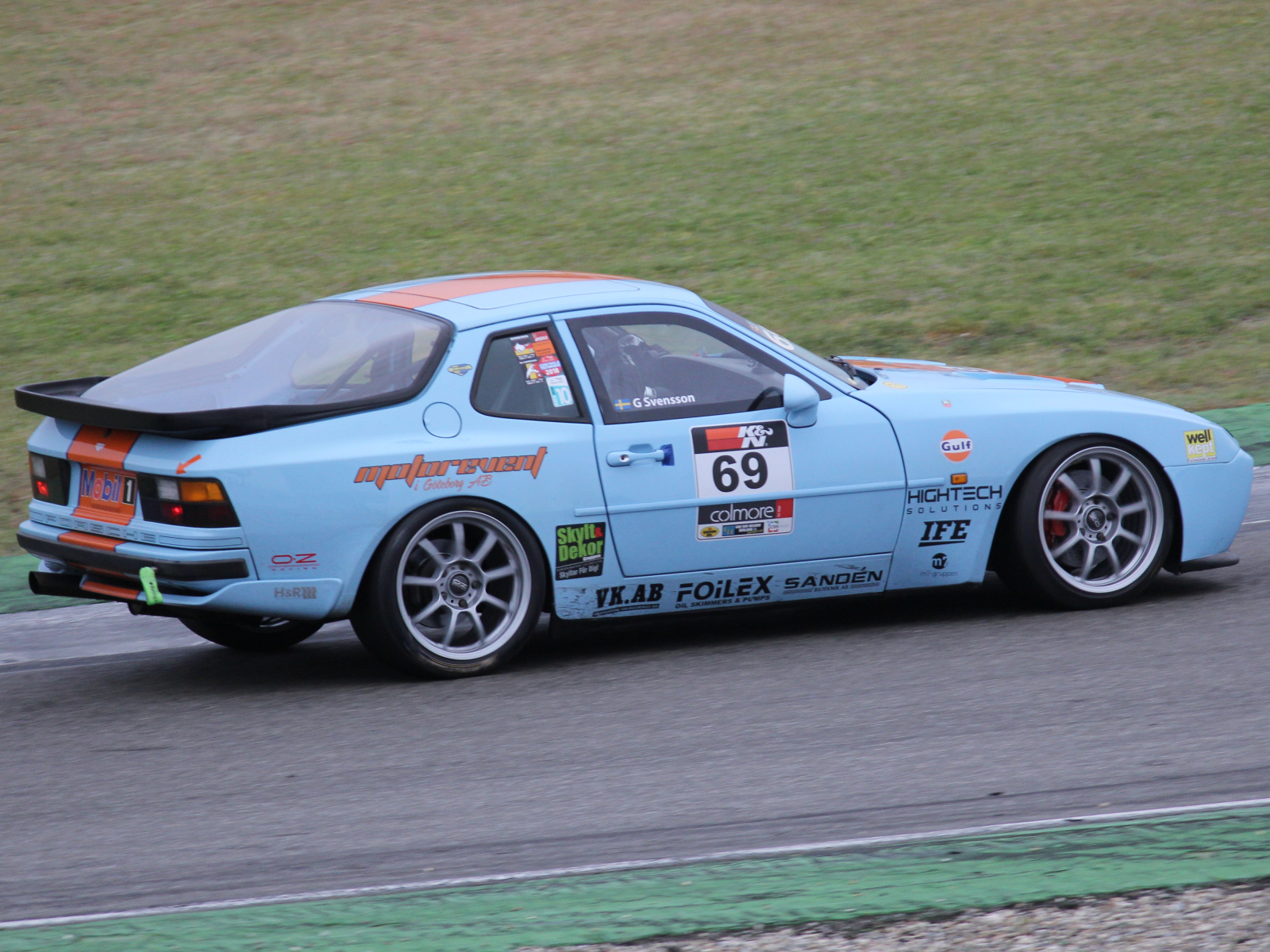 Porsche 944