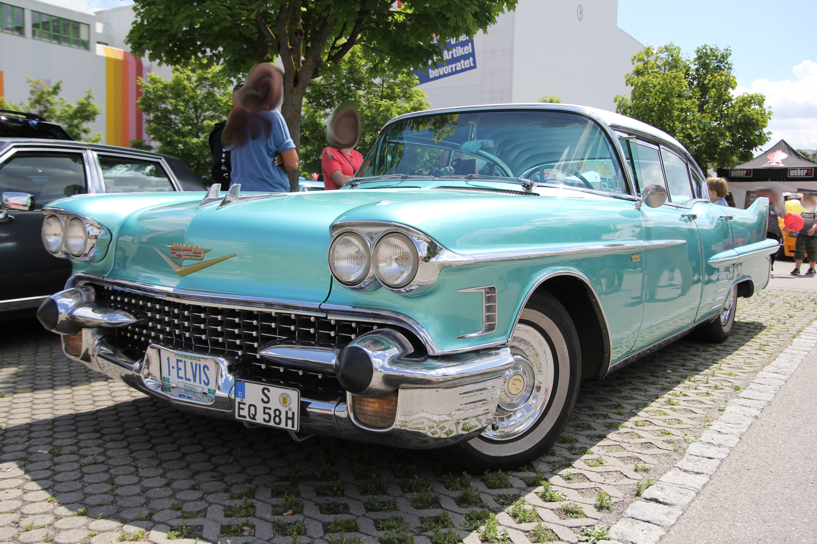 Cadillac Sedan De Ville