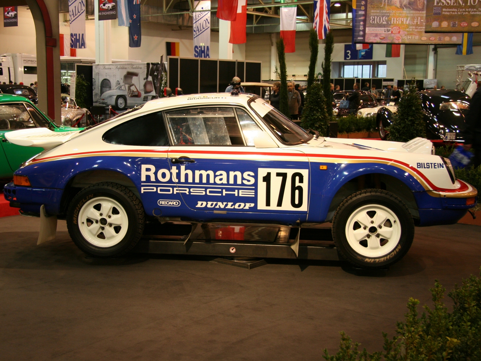 Porsche 953 Paris Dakar