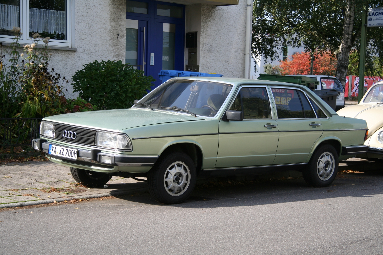 Audi 100 C2