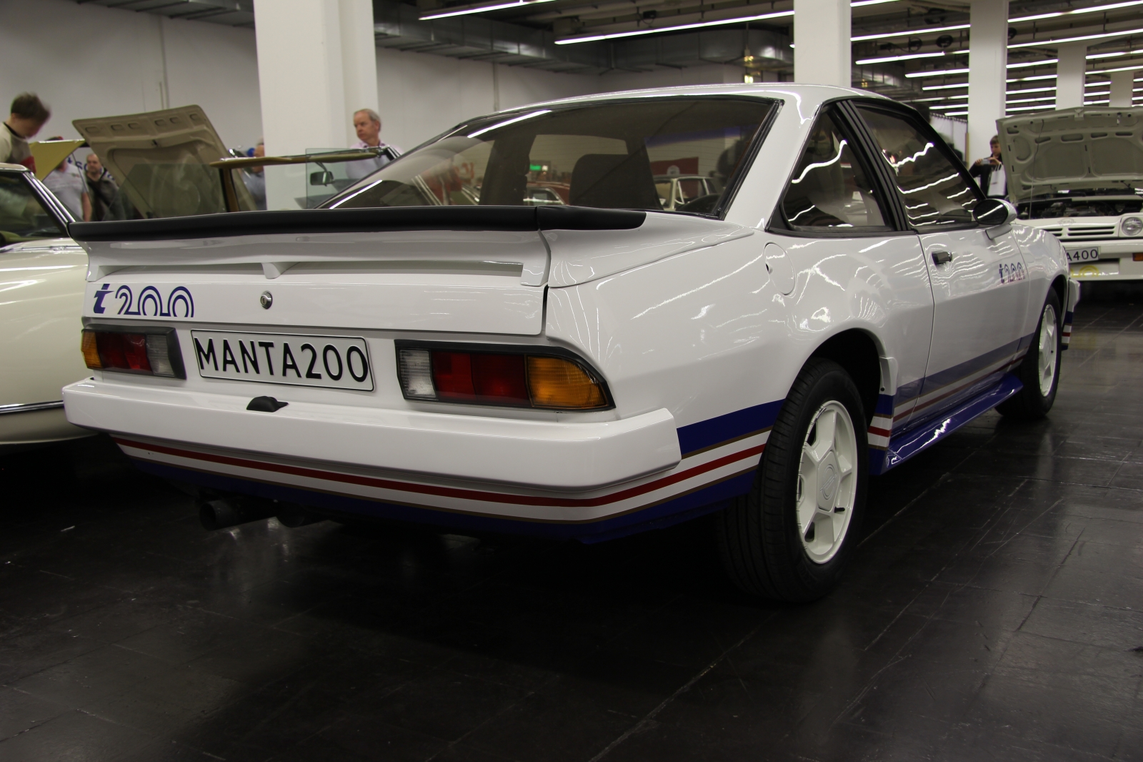Opel Manta B i200