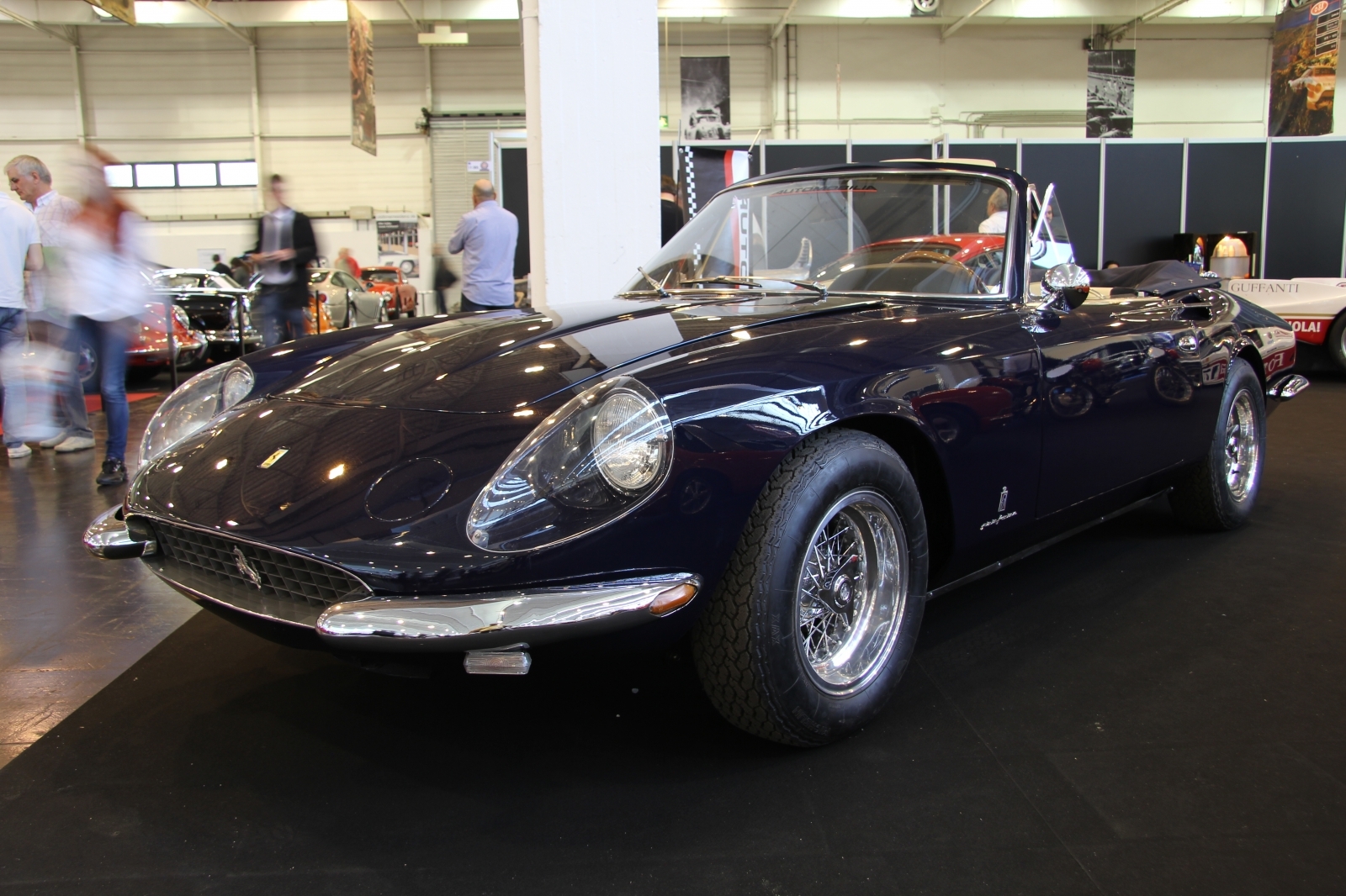 Ferrari 365 California Spider
