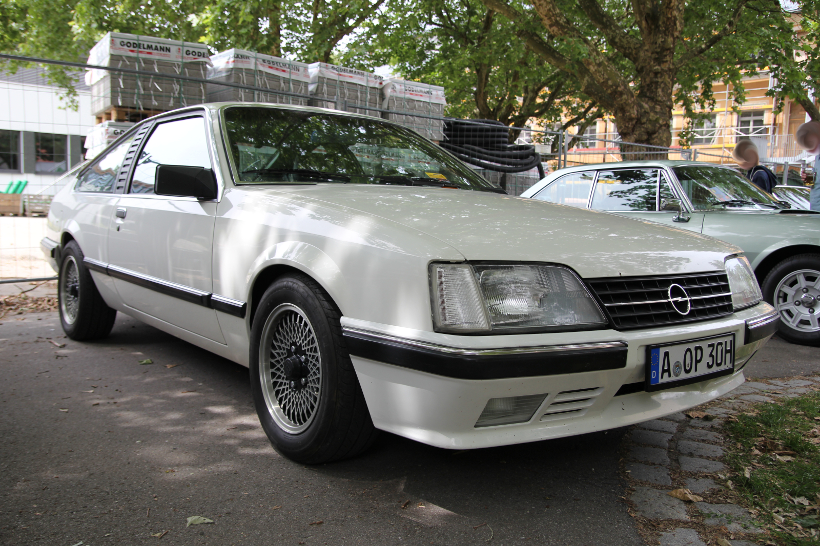 Opel Monza 3,0