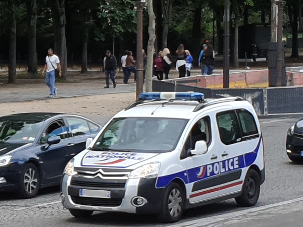 Citroen Berlingo Polizei