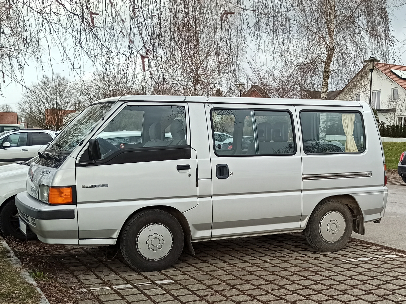 Mitsubishi L 300 GLX