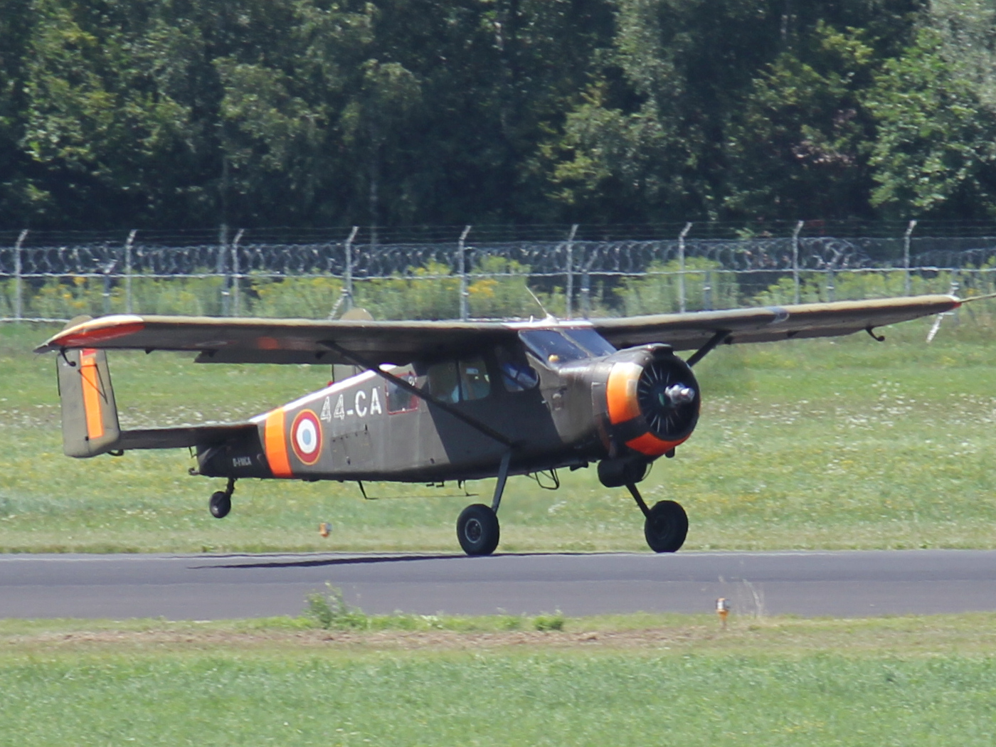 Max Holste MH1521 Broussard