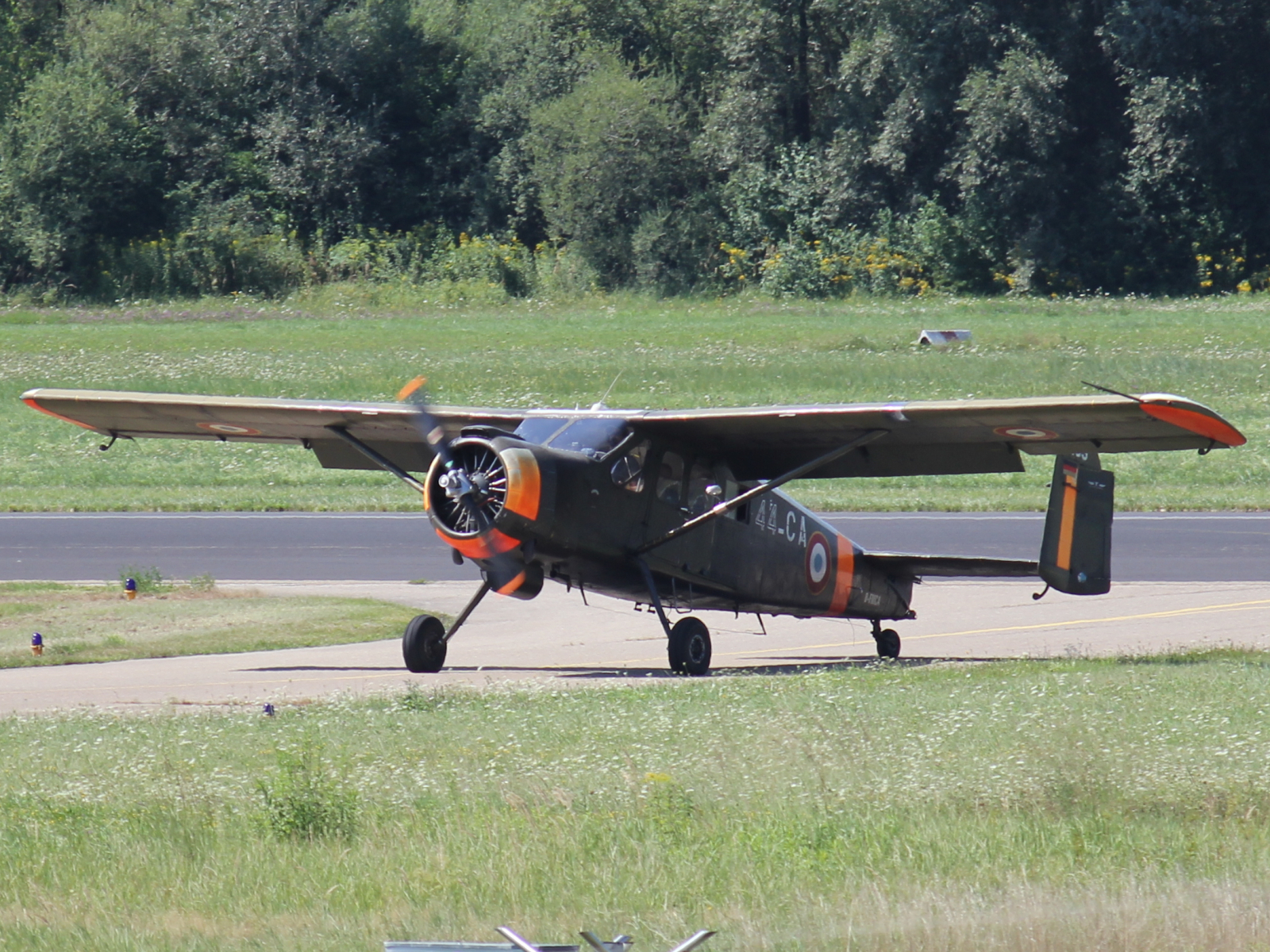 Max Holste MH1521 Broussard