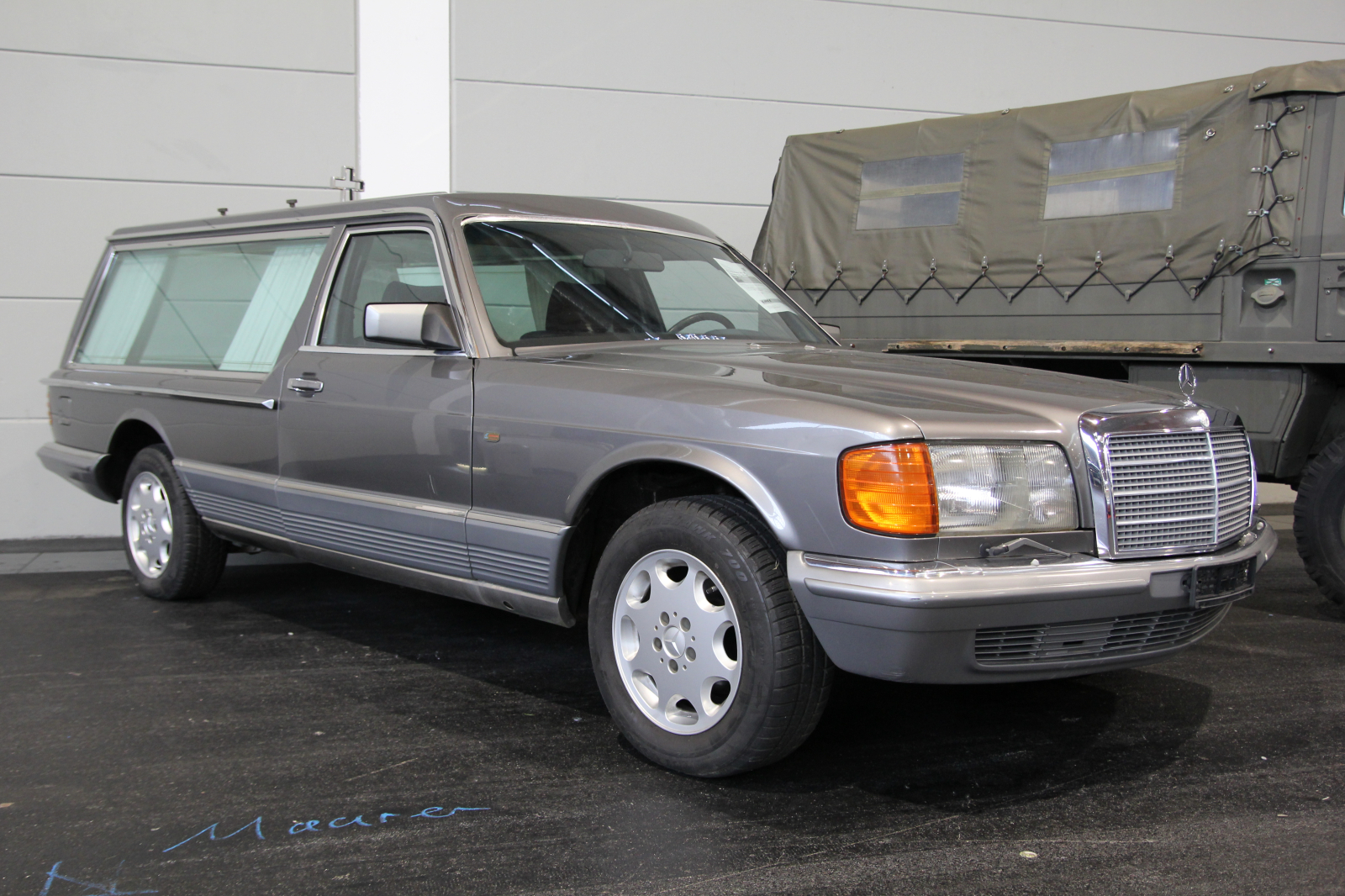 Mercedes Benz 280 SE W126 Leichenwagen