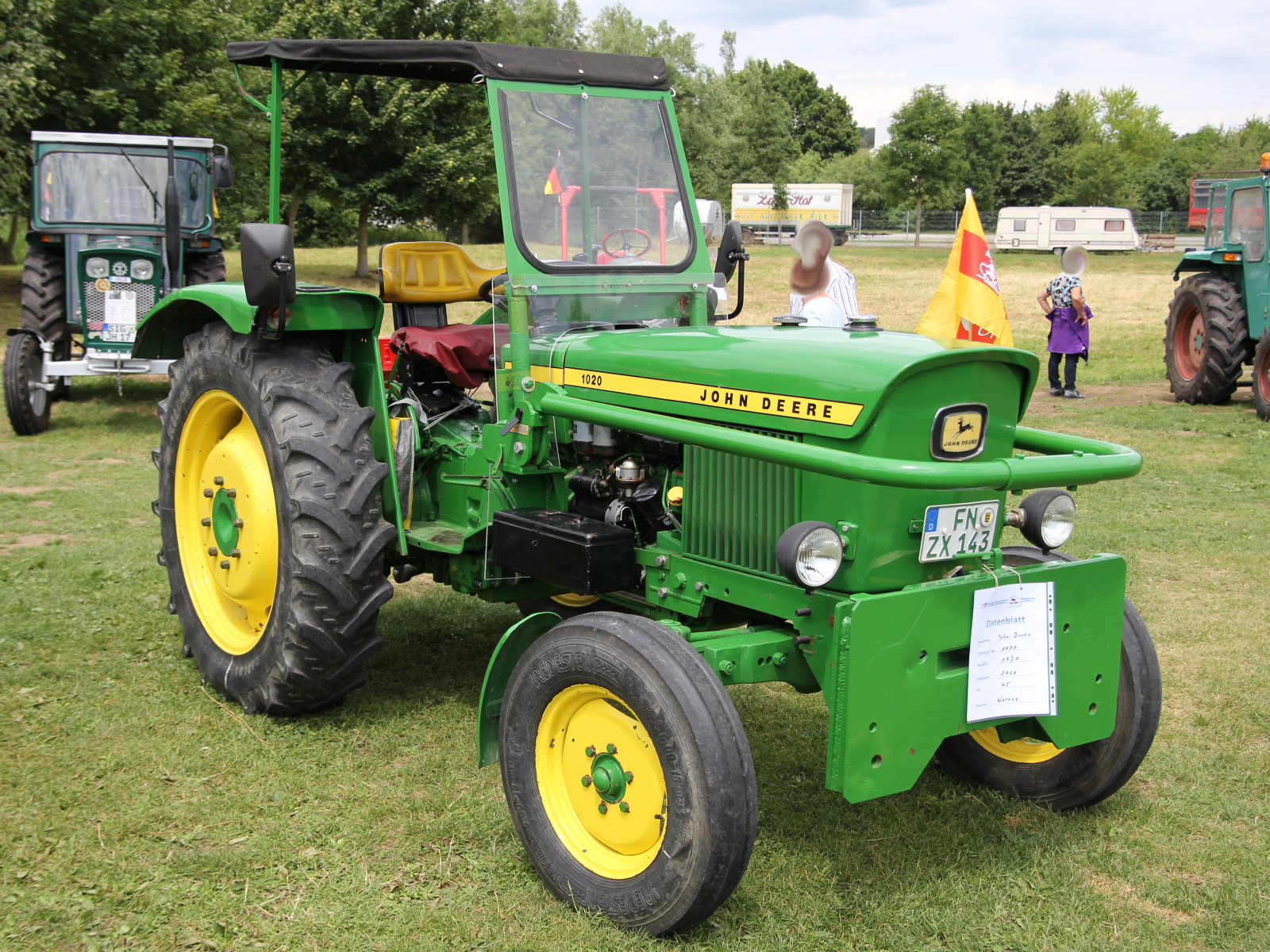 John Deere 1020