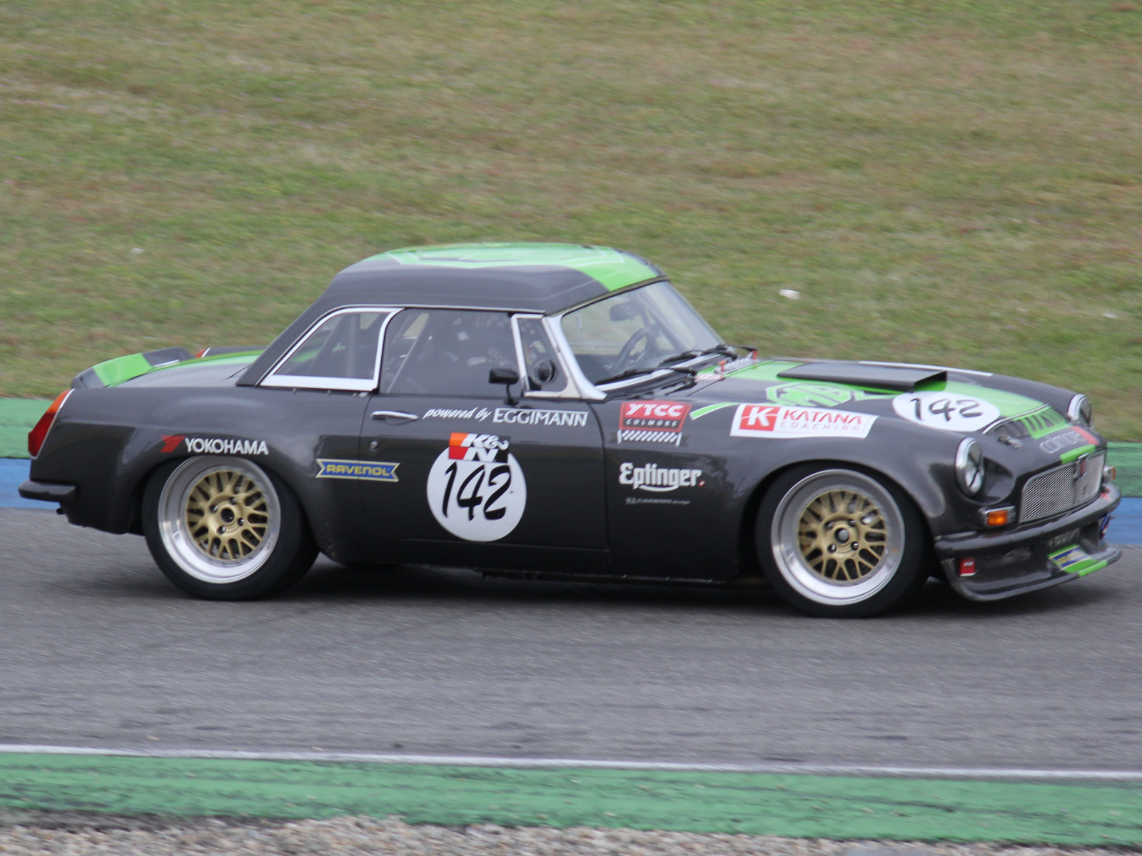 MG MGB V8