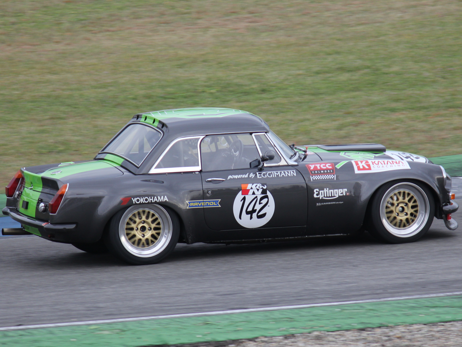 MG MGB V8
