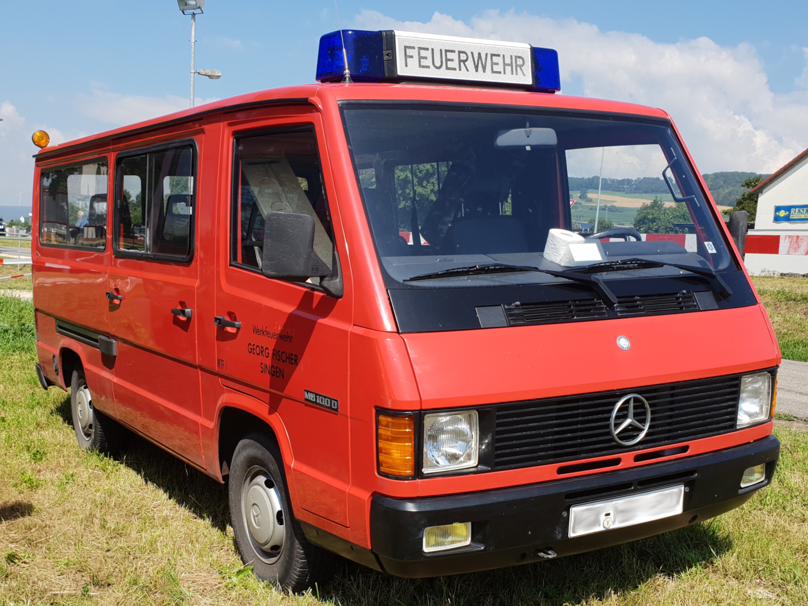 Mercedes Benz MB 100 D Feuerwehr