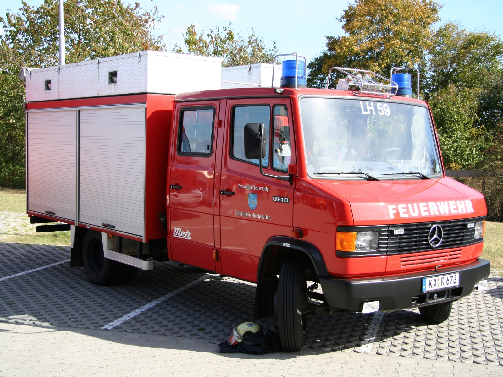 Mercedes Benz 814 D Feuerwehr mit Aufbau von Metz