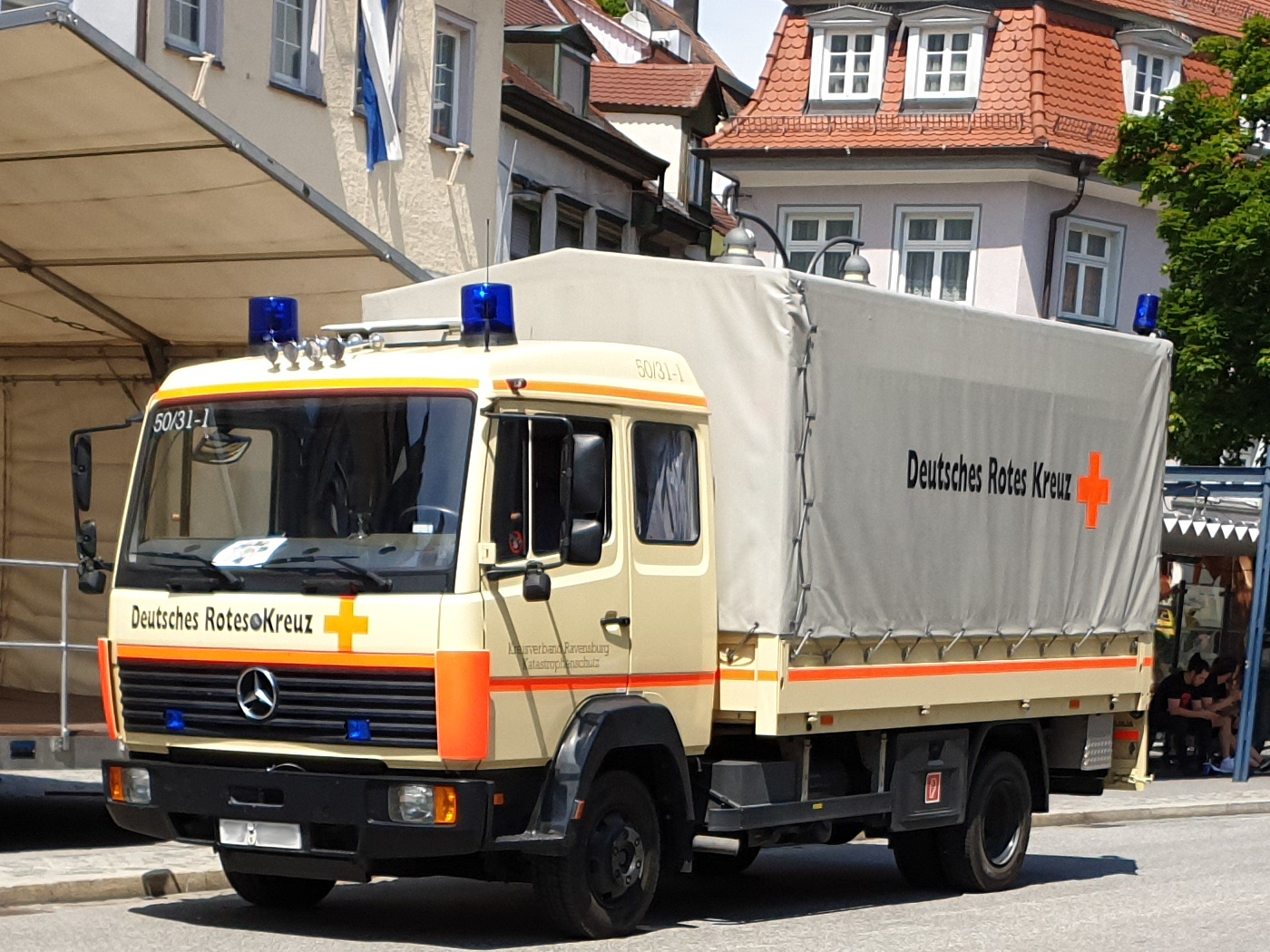 Mercedes Benz Deutsches Rotes Kreuz