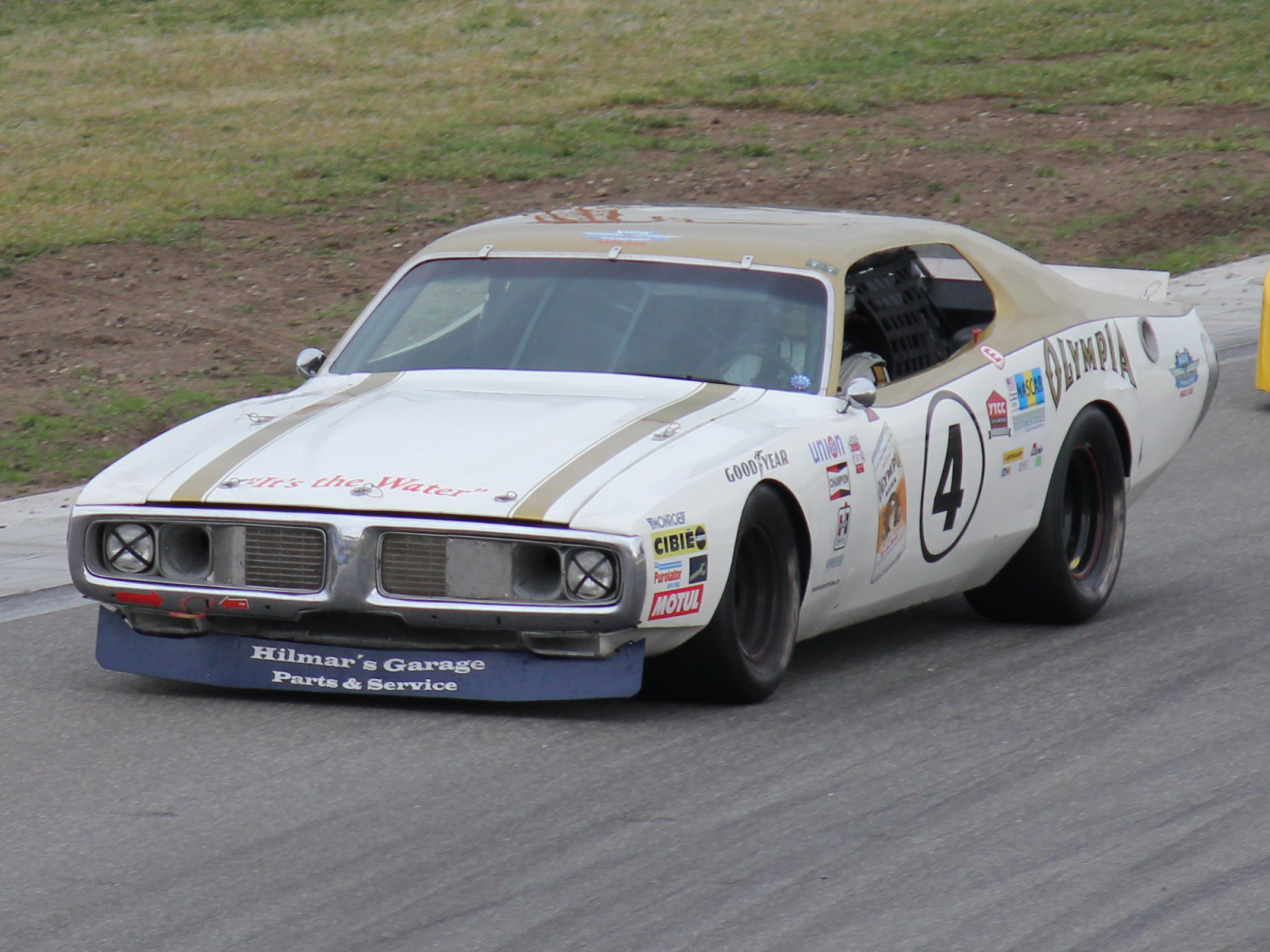 Dodge Charger Hemi V8