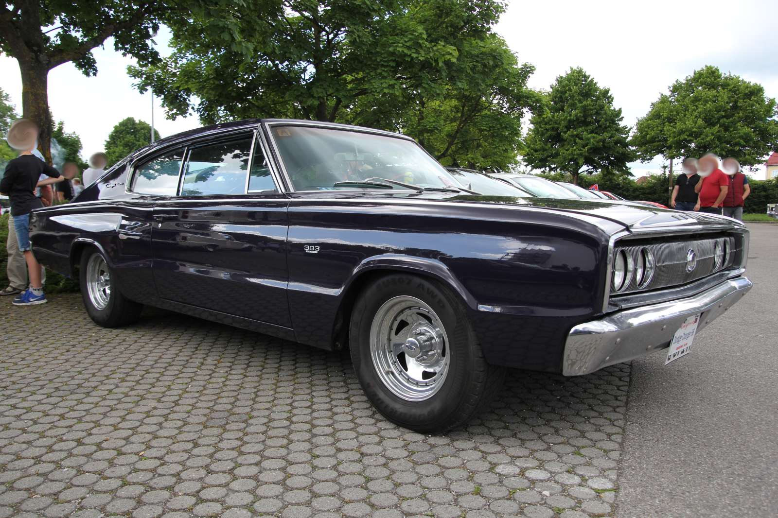 Dodge Charger Premium 2-door Hardtop