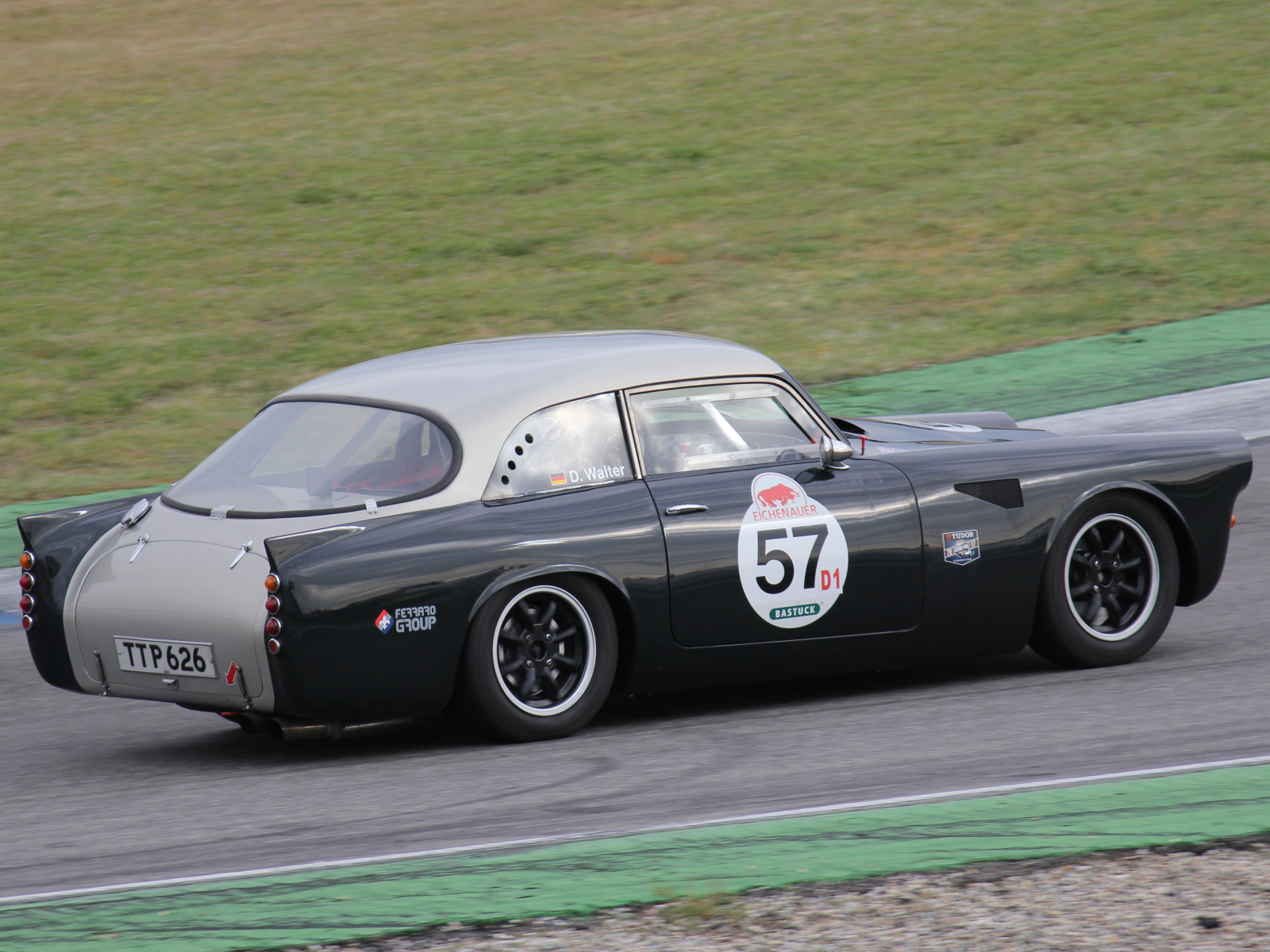 Warwick GT 350
