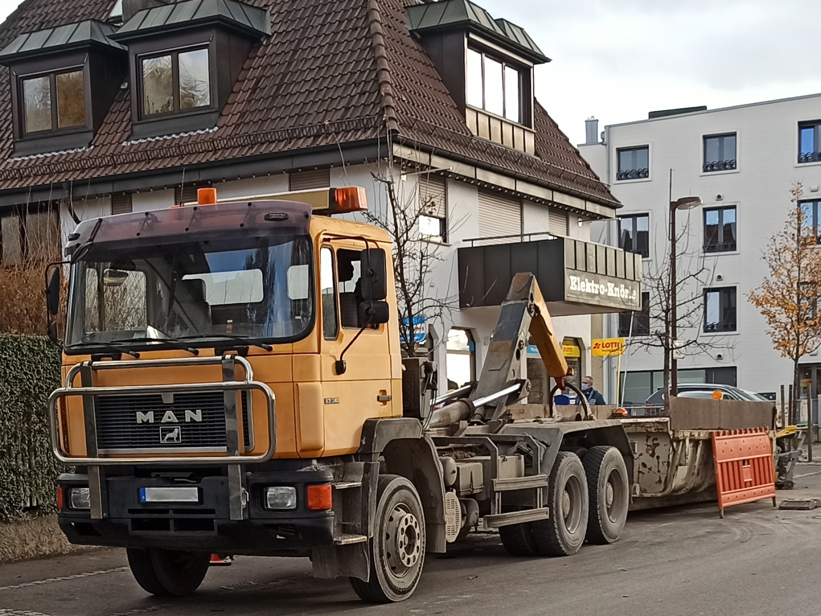 MAN 27.342 (F90)