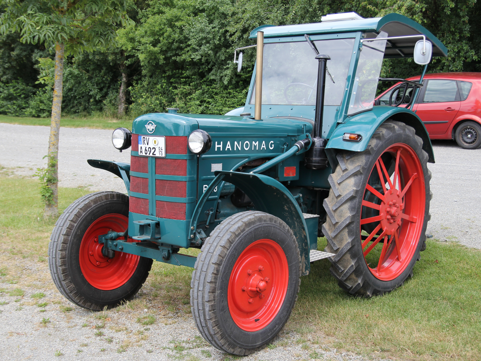 Hanomag R 28