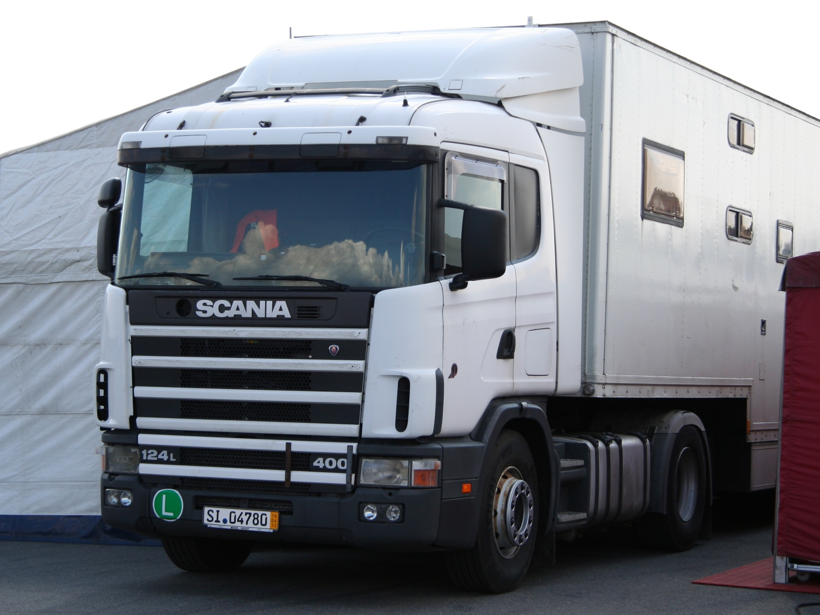 Scania 124 L 400