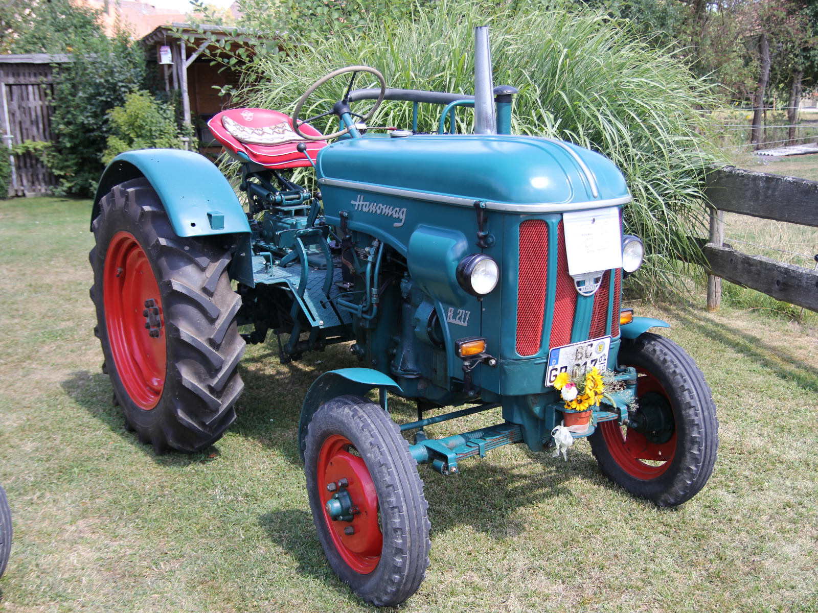 Hanomag R 217